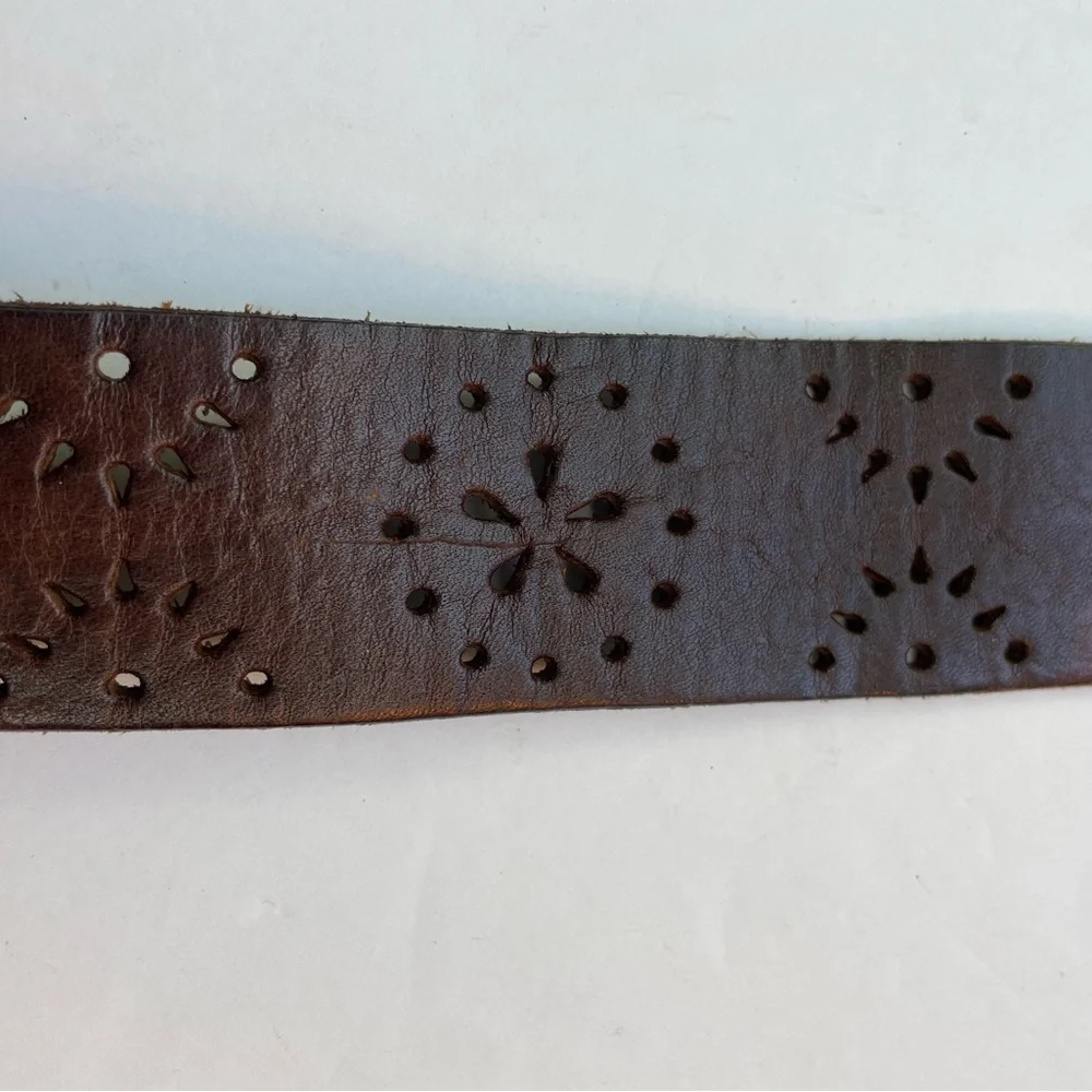 Aeropostale brown genuine leather cut out w/ brass buckle size small